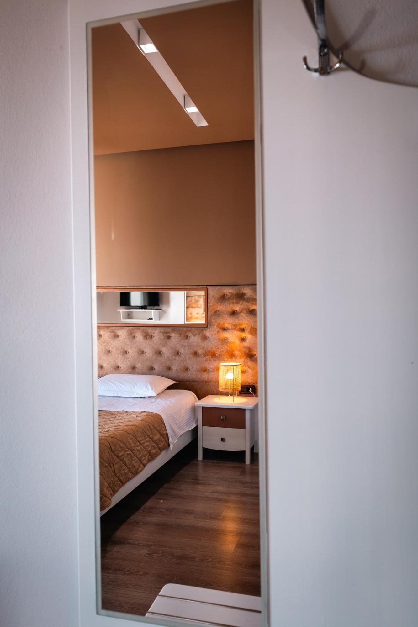 New Heaven Hotel 4*