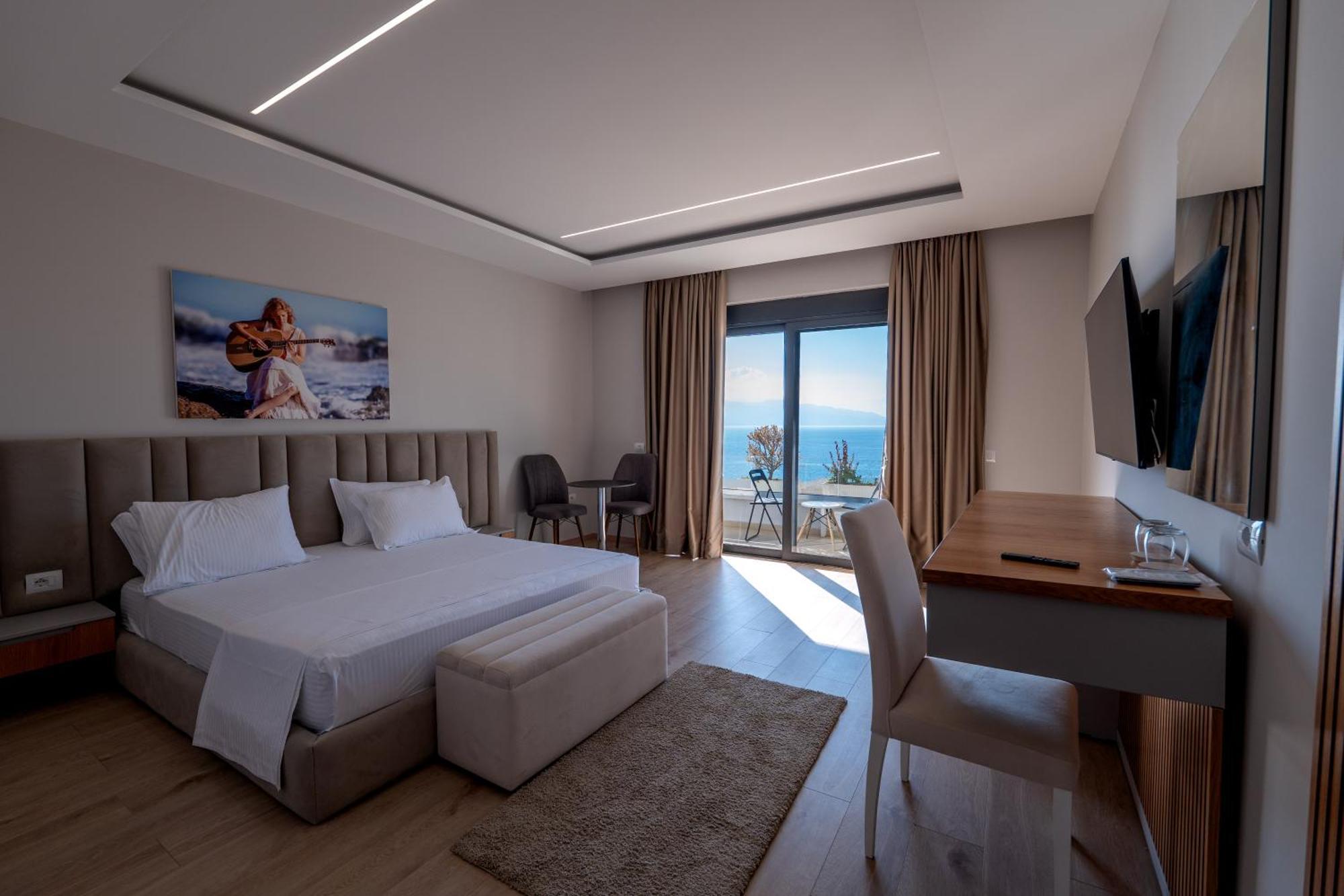 New Heaven Hotel